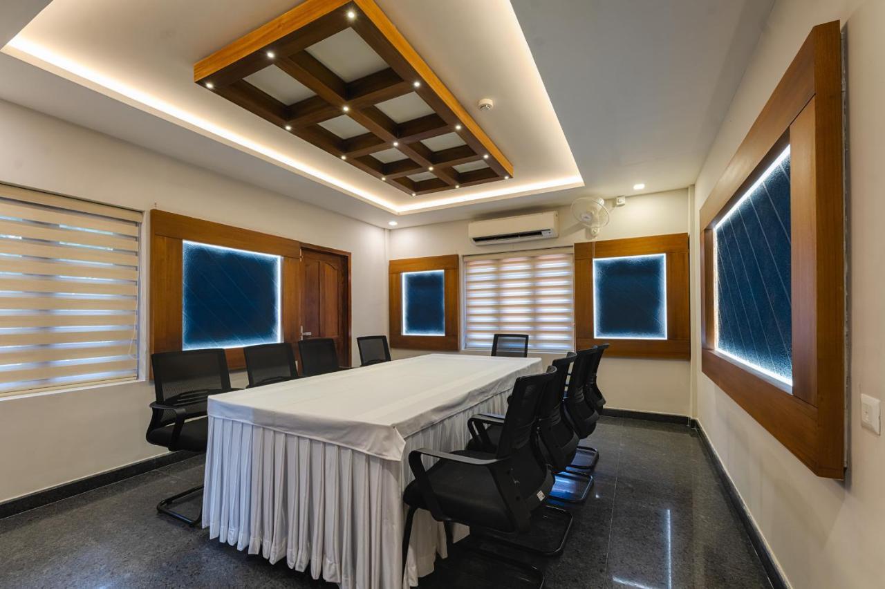 Hotel Vidya Residency Thrissur Zewnętrze zdjęcie