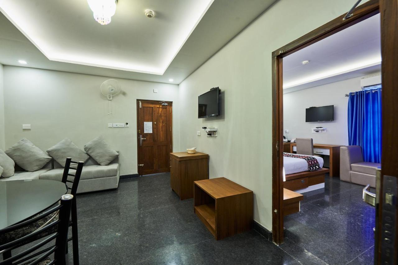 Hotel Vidya Residency Thrissur Zewnętrze zdjęcie