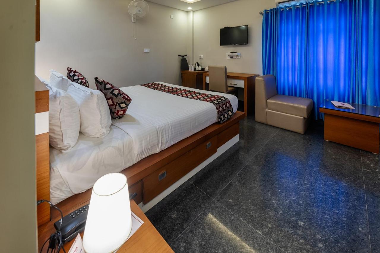 Hotel Vidya Residency Thrissur Zewnętrze zdjęcie